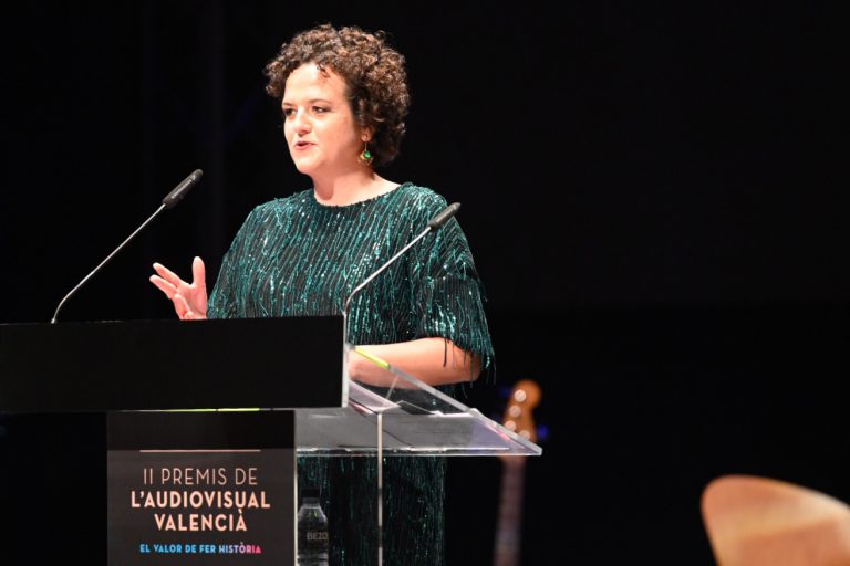 Read more about the article TROBADA AMB MARÍA MINGUEZ, PREMI AL MILLOR GUIÓ